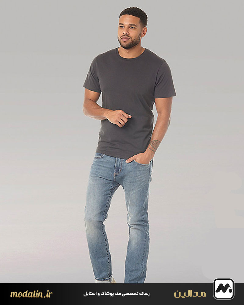 چرا ترکیب تیشرت و شلوار لی همچنان ترند است؟