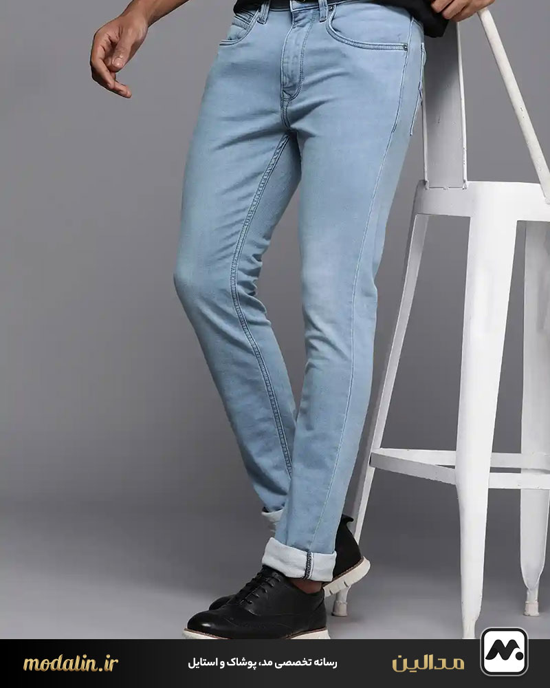 شلوار جین کمر پایین (Low-Rise Jeans)