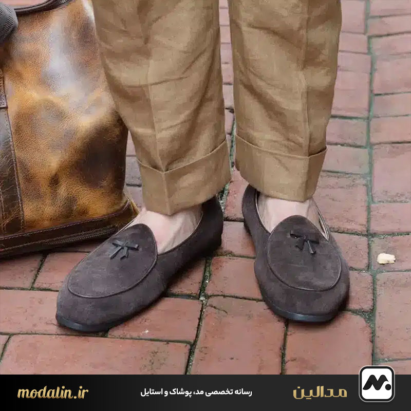 شلوار پارچهای کوتاه با کفش کالج
