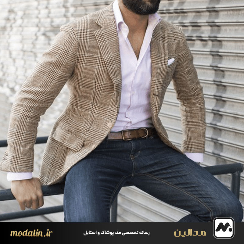کت اسپرت تک رنگ با شلوار جین یا کتان و بوت چرم