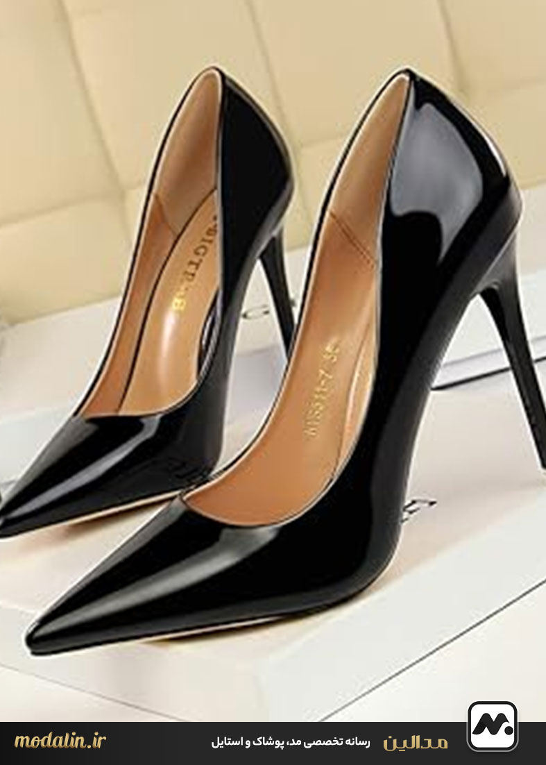 انتخاب کفش‌های نوک تیز