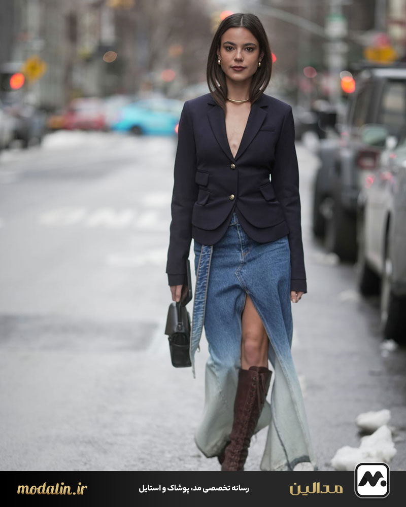 دامن چاک‌دار بلند زنانه