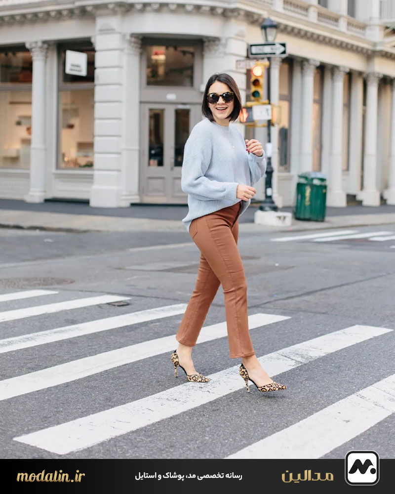 آبی با رنگهای خنثی و خاکی