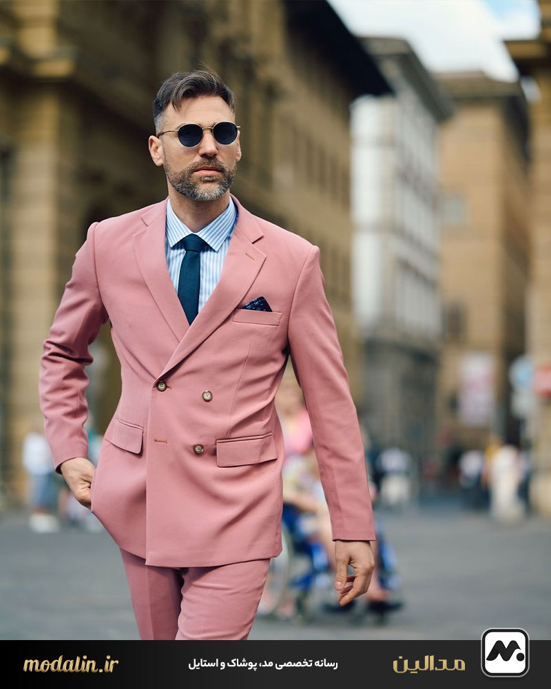 استایل منوکروم صورتی