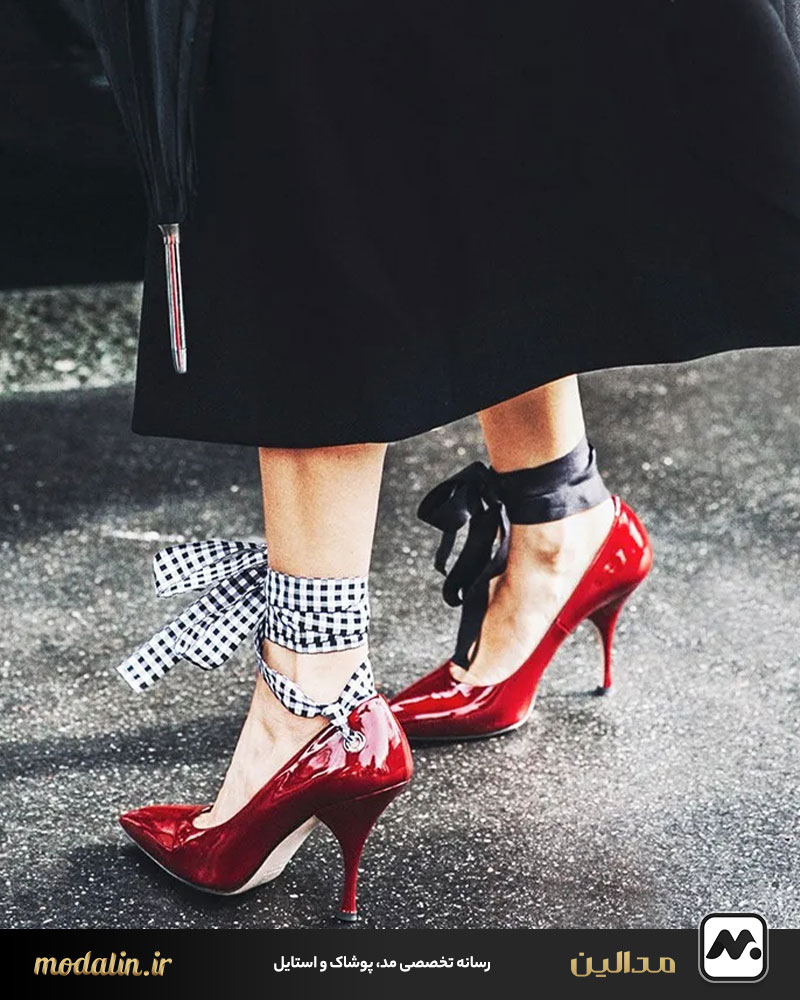 ست کردن کفش قرمز