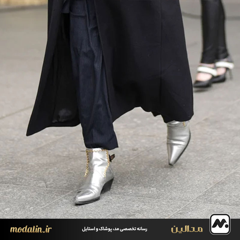 ست کردن کفش نقره‌ای