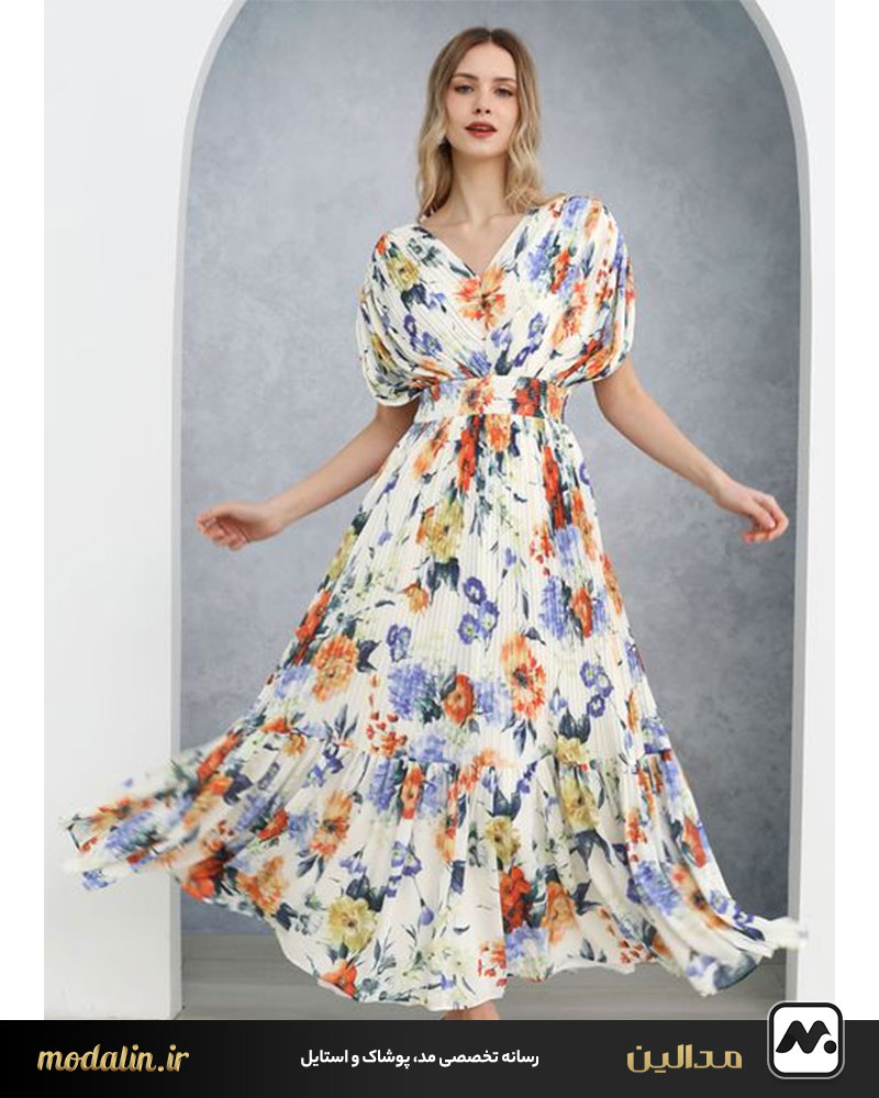 پیراهن نخی گلدار؛ انتخابی همه‌کاره برای استایل تابستانی