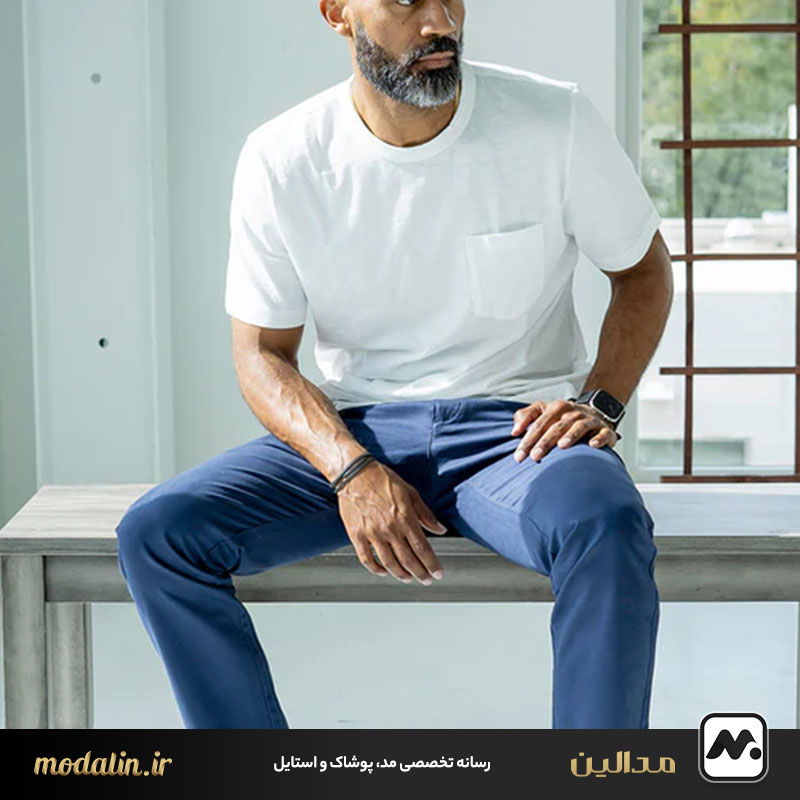 استایل کژوال و روزمره با شلوار کتان آبی یا سورمه‌ای