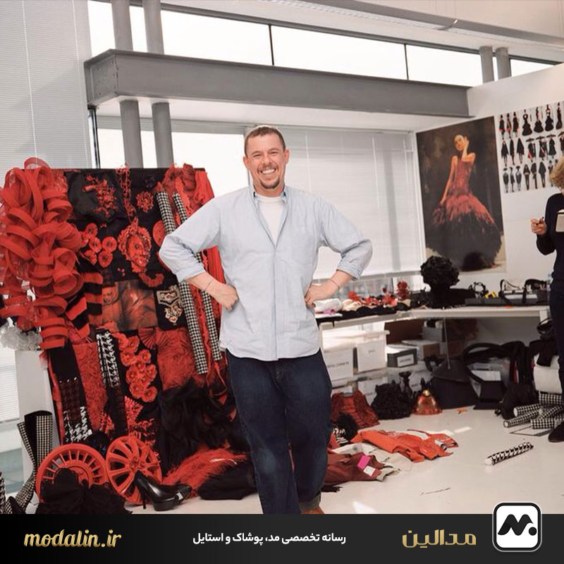 شروع برند شخصی و نوآوریهای مک کویین در مد