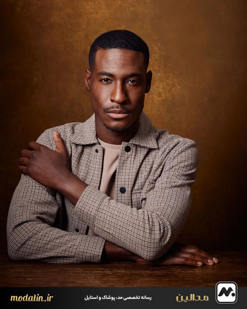 تمرین ژست و رفتار حرفه‌ای در خانه